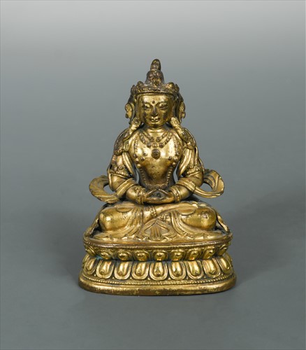 Lot 19 - A Chinese gilt bronze Amityus, Kangxi Period early 18th century