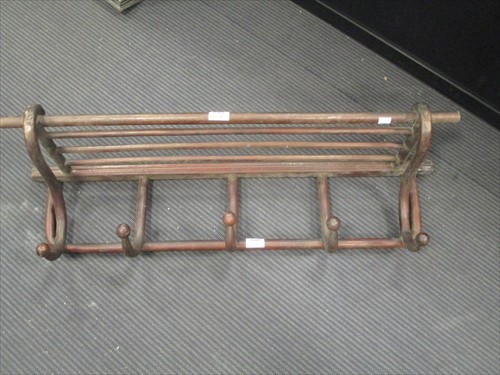 Lot 134 - An early 20th century bentwood Thonet style...