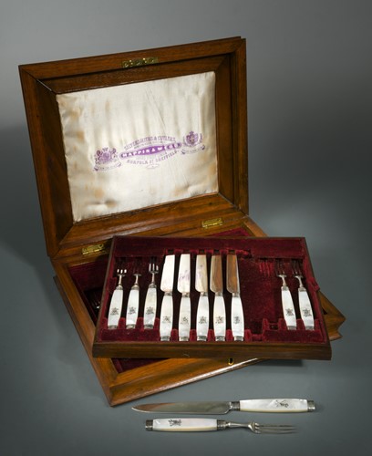 Lot 417 - A cased set of Victorian silver and mother of pearl fruit eaters