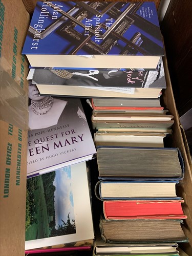 Lot 656 - Mixed books including general 20th century...