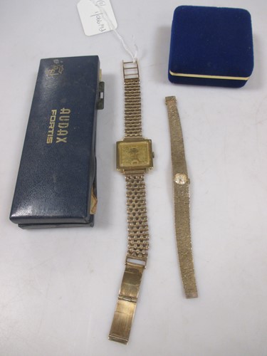 Lot 191 - An 18ct gold gentleman's watch by Fortis on a 9ct gold bracelet