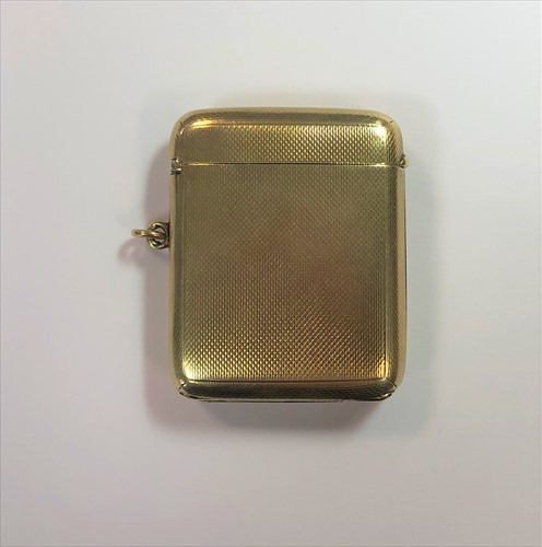 Lot 369 - An Edward VII 9ct gold vesta case with secret photograph aperture