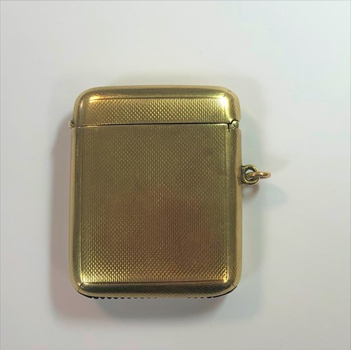 Lot 369 - An Edward VII 9ct gold vesta case with secret photograph aperture