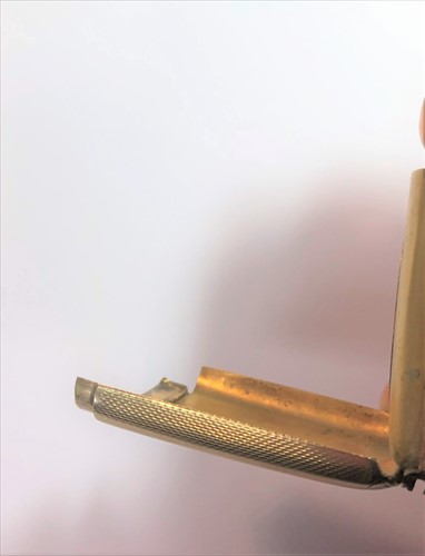 Lot 369 - An Edward VII 9ct gold vesta case with secret photograph aperture