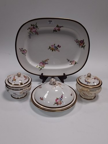 Lot 65 - An early 20th century Coalport dinner service