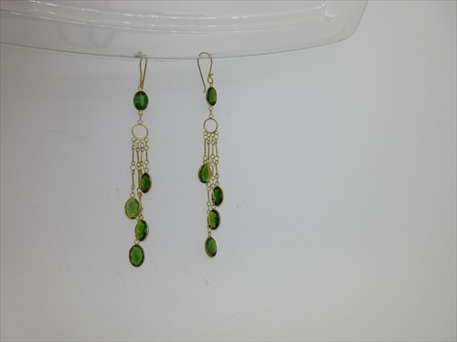 Lot 29 - A pair of green diopside earpendants