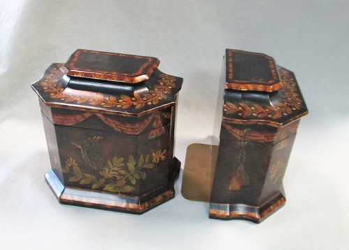 Lot 112 - A pair of modern lacquered box bookends
