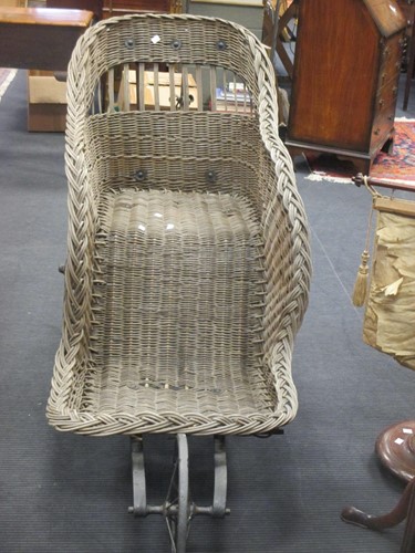 Lot 488 - Early 20th century wicker bodied bath chair