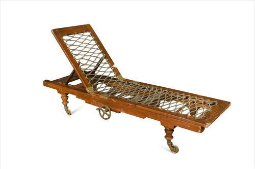 Lot 361 - A late Victorian mahogany campaign day bed