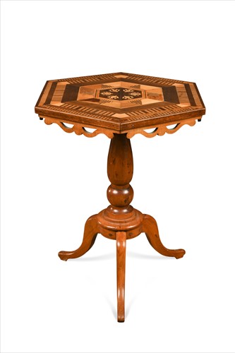 Lot 362 - A New Zealand specimen wood pedestal table in the manner of Anton Seuffert