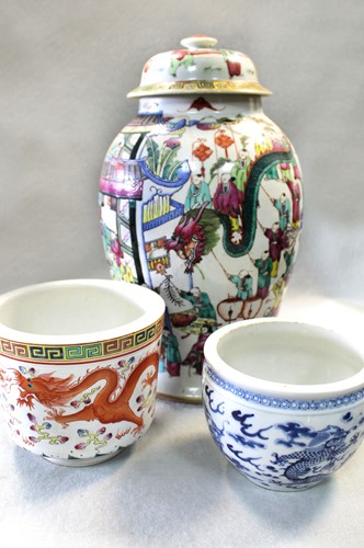 Lot 85 - A Chinese famille rose porcelain Baizitu vase and cover, early 20th century