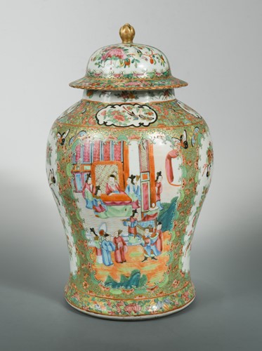 Lot 99 - A Chinese Canton vase and cover, Qing Dynasty, circa 1890