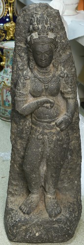 Lot 181 - A Khmer 'tufa' figure