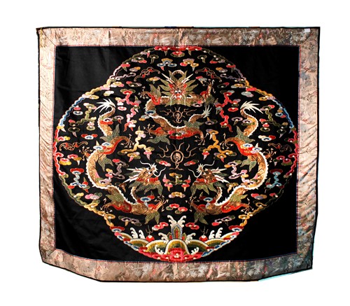 Lot 125 - A Chinese silk embroidered panel, mid 20th century