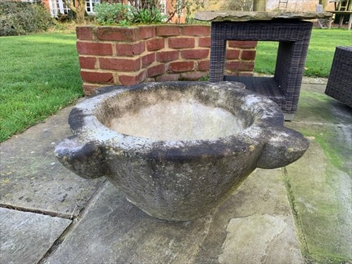 Lot 442 - A marble mortar, 20th century