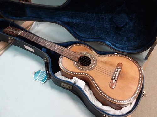 Lot 230 - A Spanish Parlour Guitar by Salvador Ibanez