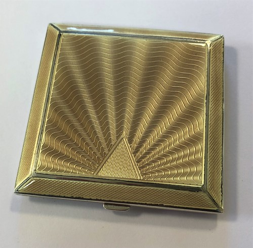 Lot 317 - A 20th century silver travelling compact