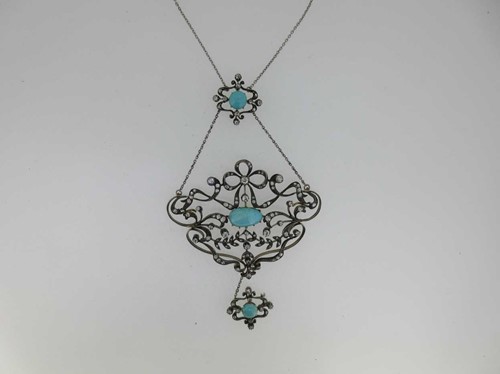 Lot 75 - A Belle Époque turquoise and diamond pendant necklace
