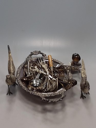 Lot 159a - A collection of silver plated wares etc.