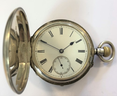 Lot 250 - Unsigned - A Victorian silver full hunter pocket watch