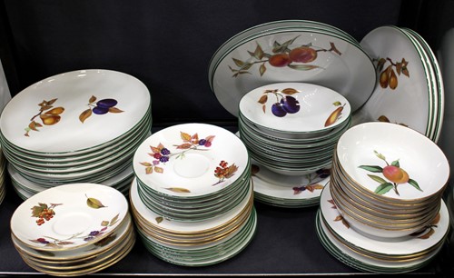 Lot 42 - A Collection of china, including Worcester...