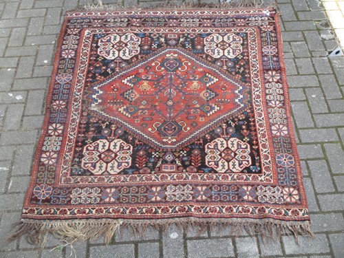 Lot 554 - 2 Shiraz rugs