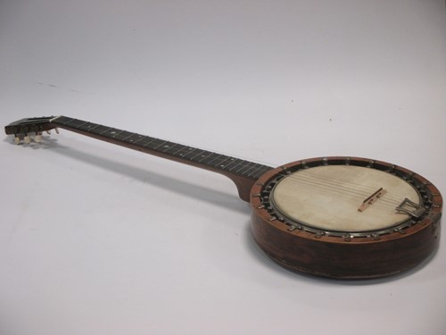 Lot 110 - A Windsor model 7 banjo