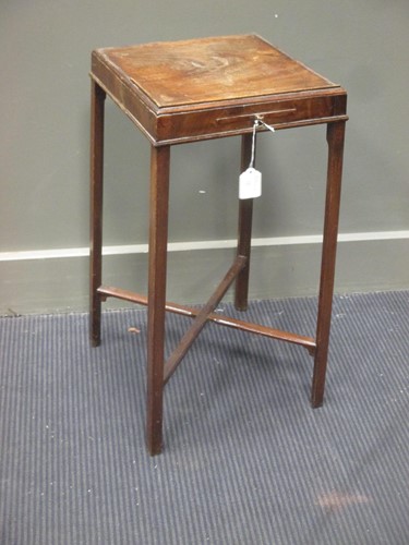 Lot 466 - A Georgian mahogany table on four supports...