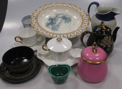 Lot 65 - A 19th century Wedgwood tazza, decorated with...