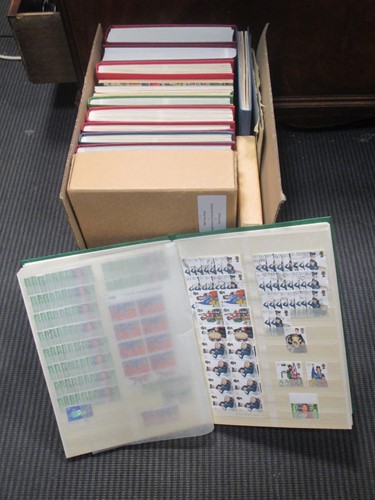 Lot 73 - Postage stamps. Collection QEII mainly in...