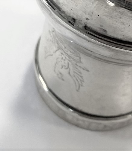Lot 433 - A George I silver spice caster