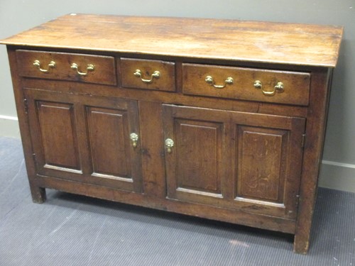 Lot 458 - A George III oak dresser base 85 x 142 x 60cm
