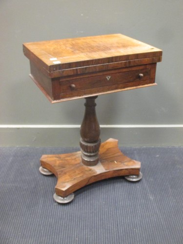 Lot 495 - A William IV rosewood games table