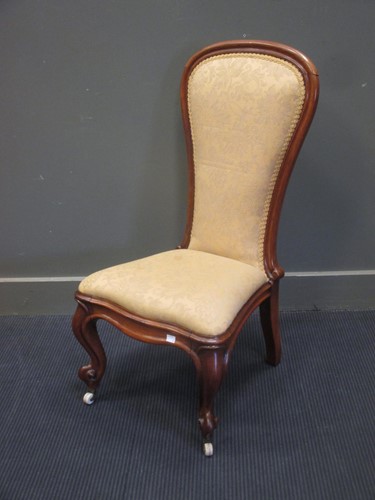 Lot 377 - Victorian serpentine front seat parlour chair
