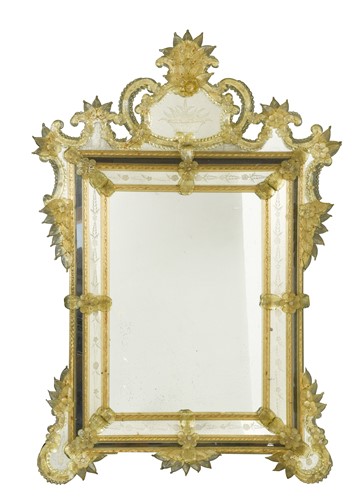 Lot 604 - A Venetian wall mirror, first half 20th century