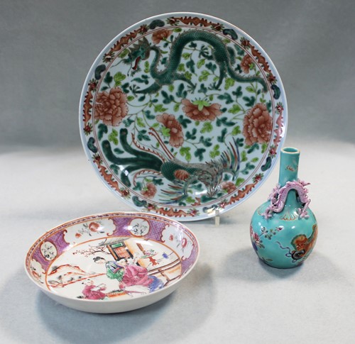 Lot 74 - A Chinese famille verte porcelain shallow dish, underglaze seal mark of Jiaqing but later