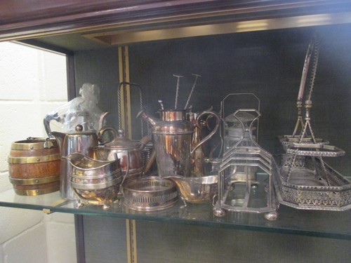 Lot 263 - A collection of assorted silver plated wares