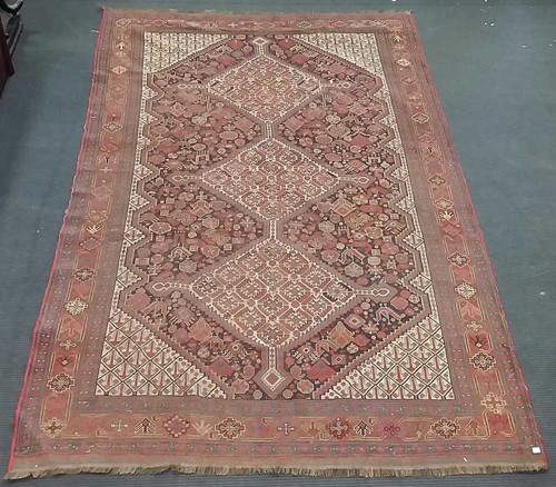 Lot 544 - An early 20th century Qashqai rug