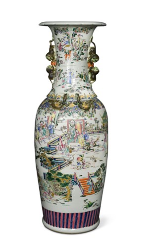 Lot 115 - A large Chinese famille rose vase, 20th century