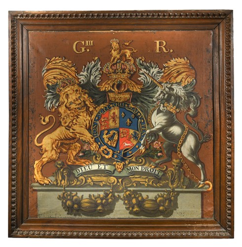 Lot 466 - A George III Royal coat of arms