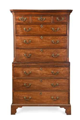 Lot 535 - A George III mahogany chest on chest