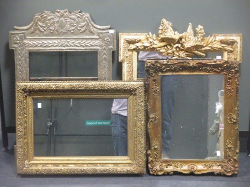 Lot 473 - An early 20th century metal mirror