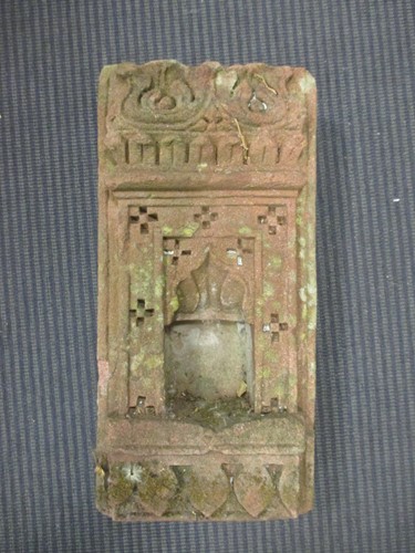 Lot 16 - A Tibetan stone niche 39 x 18 x 8cm