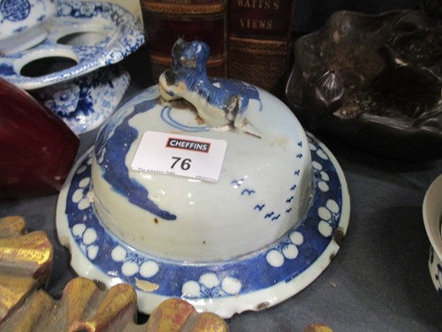 Lot 76 - A quantity of assorted china and decorative items