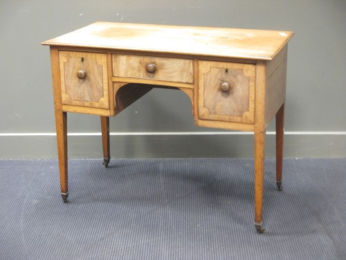 Lot 432 - A 19th century mahogany dressing table, 77 x 99cm