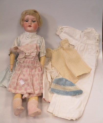Lot 72 - An early 20th century bisque Doll by Armand...