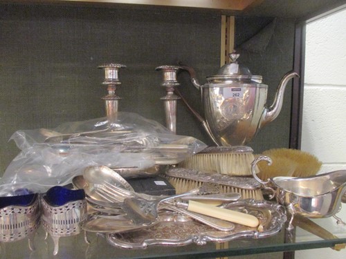 Lot 262 - A collection of silverplated wares together...