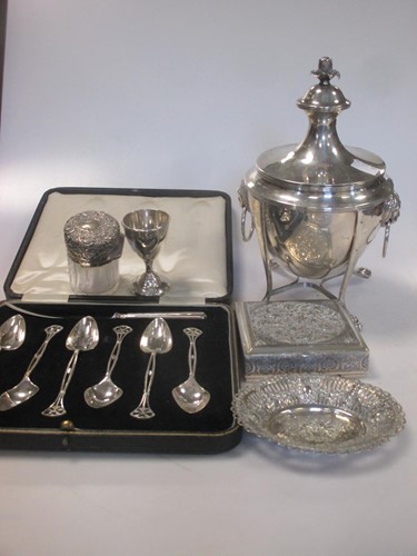 Lot 219 - A cased set of six pierced silver grapefruit...