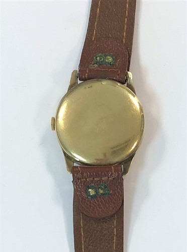 Lot 309 - Longines - A gentleman's 9ct gold wristwatch