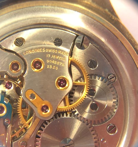 Lot 309 - Longines - A gentleman's 9ct gold wristwatch